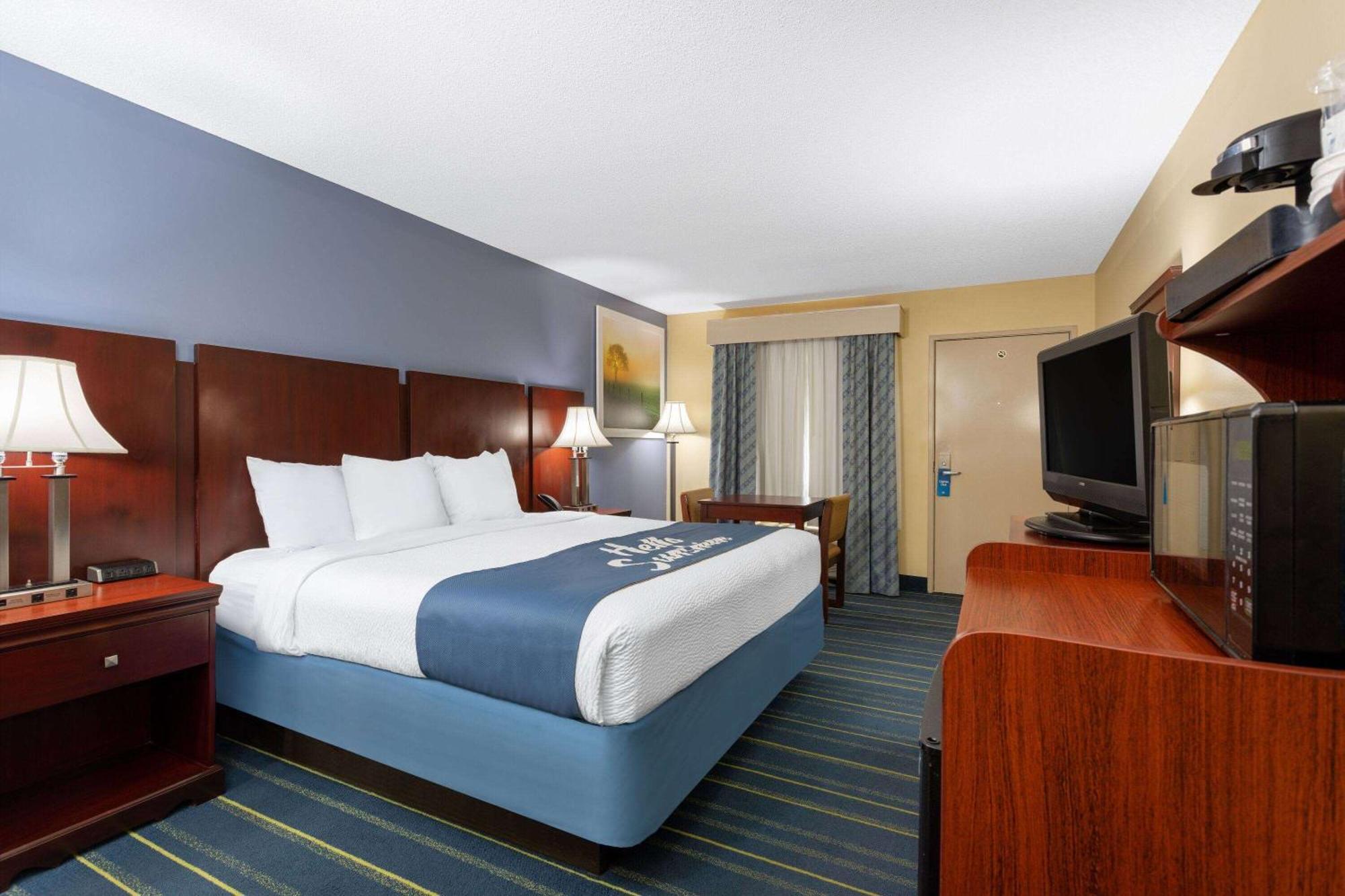 Days Inn By Wyndham Chipley Buitenkant foto