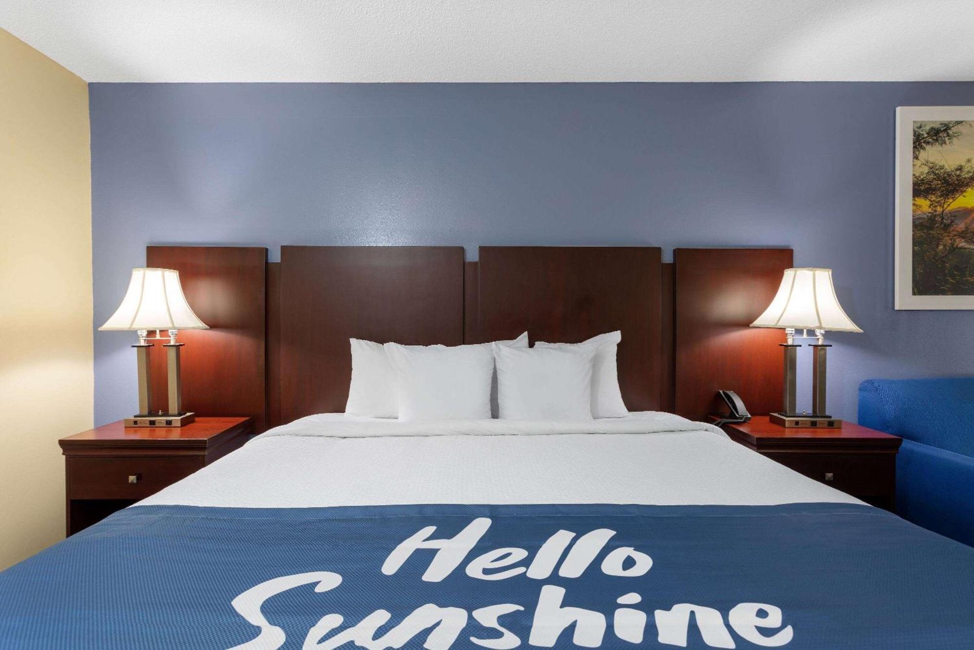 Days Inn By Wyndham Chipley Buitenkant foto